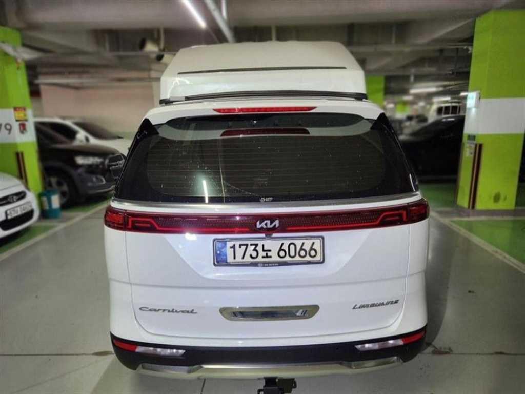 KIA Carnival - Vista 4