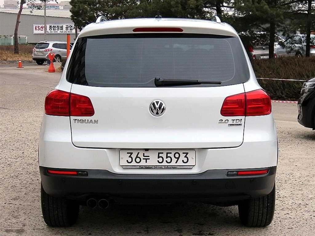 Volkswagen Tiguan - Vista 4