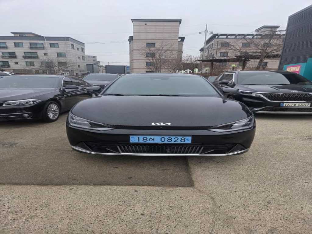 KIA EV6 2023 Negro - Importación desde Corea - HF Imports Iquique - Foto 1