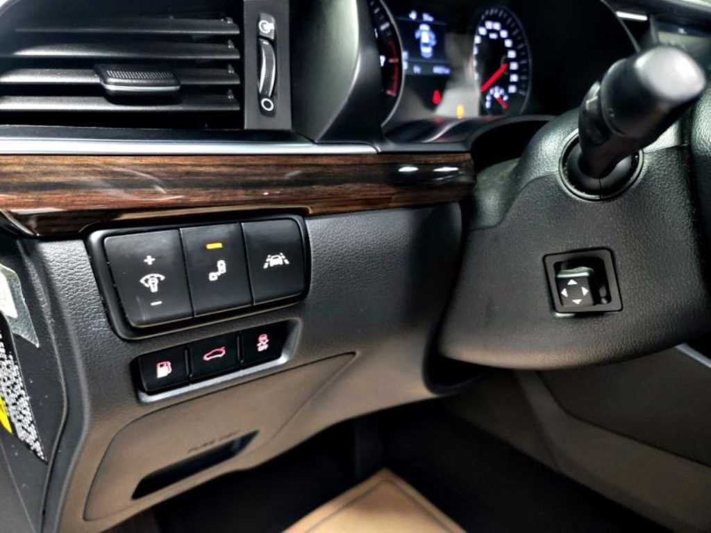 KIA K7 - Vista 11