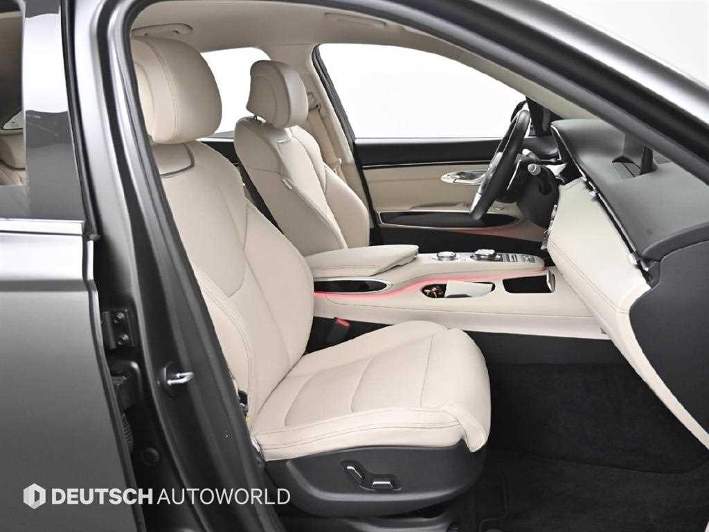 Genesis GV70 - Vista 10