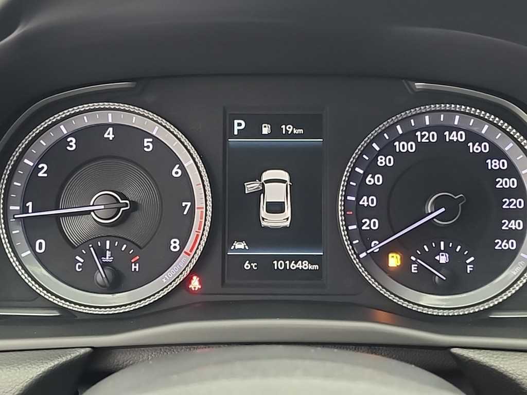 HYUNDAI Sonata - Vista 6