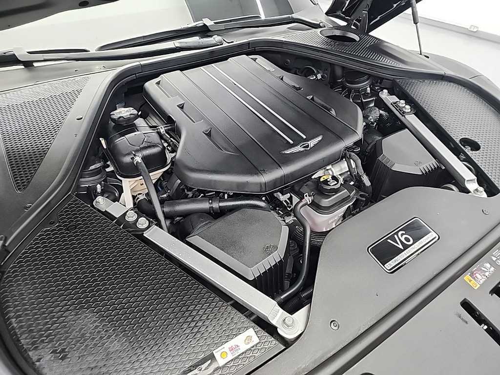 Genesis G90 - Vista 5