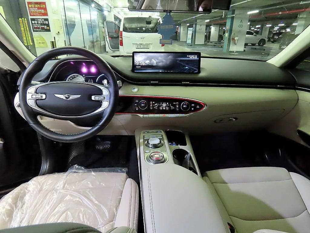 Genesis GV70 - Vista 10