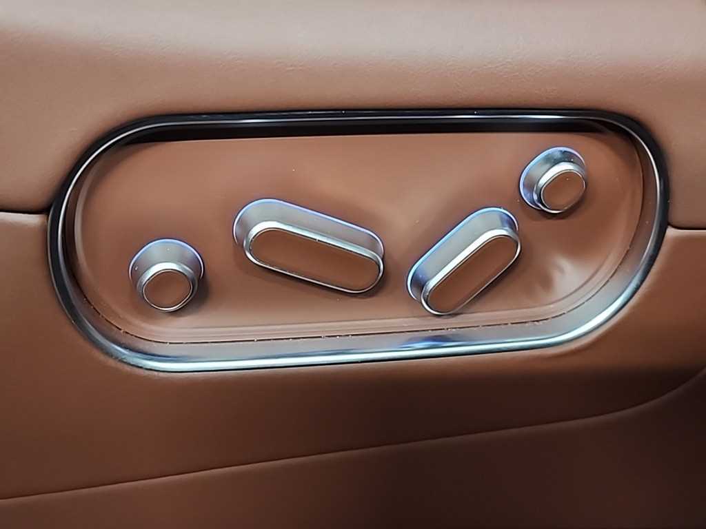 Genesis G90 2022 Negro - Importación desde Corea - HF Imports Iquique - Foto 15