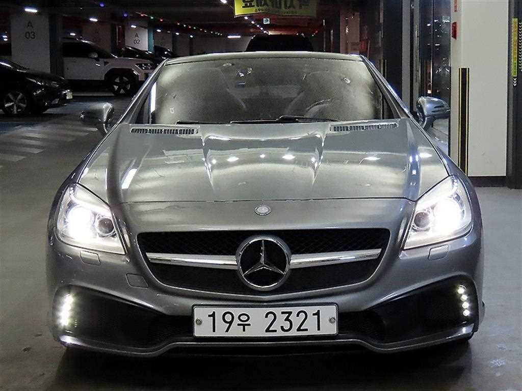 Mercedes Benz SLK Class - Vista 7