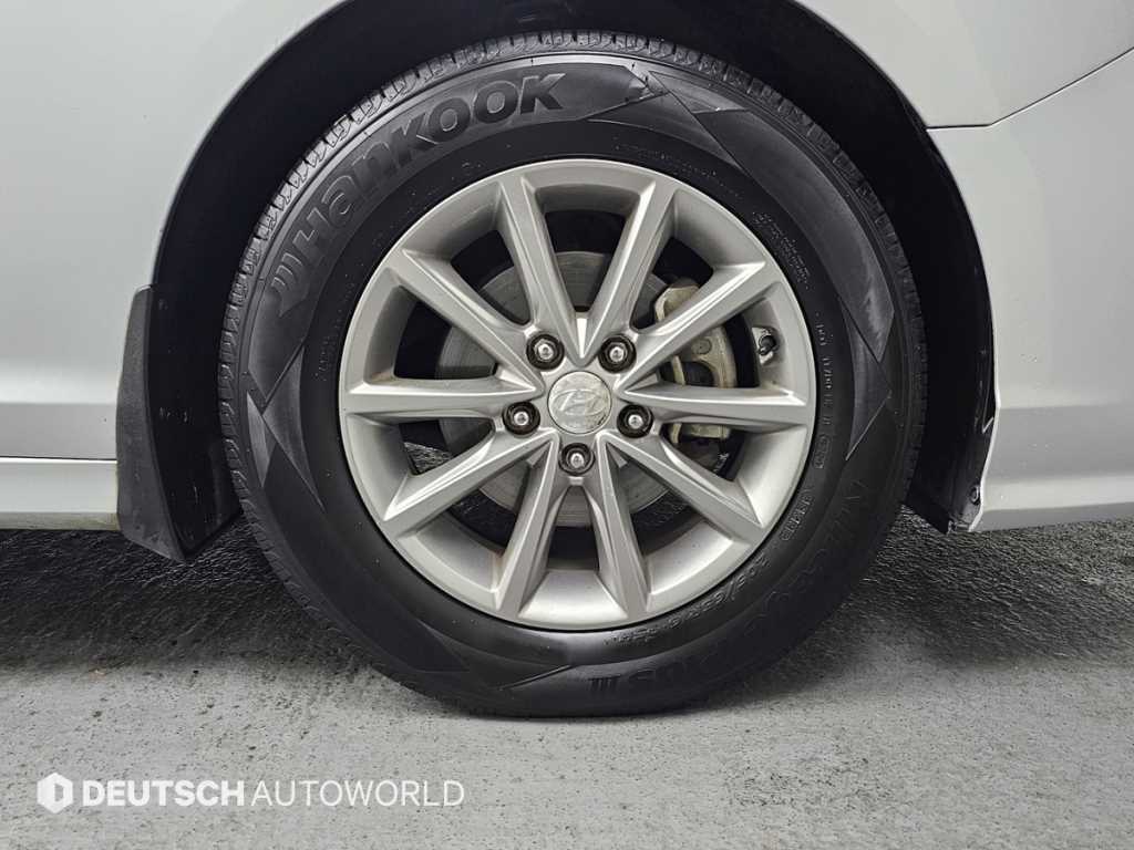 HYUNDAI Sonata - Vista 5