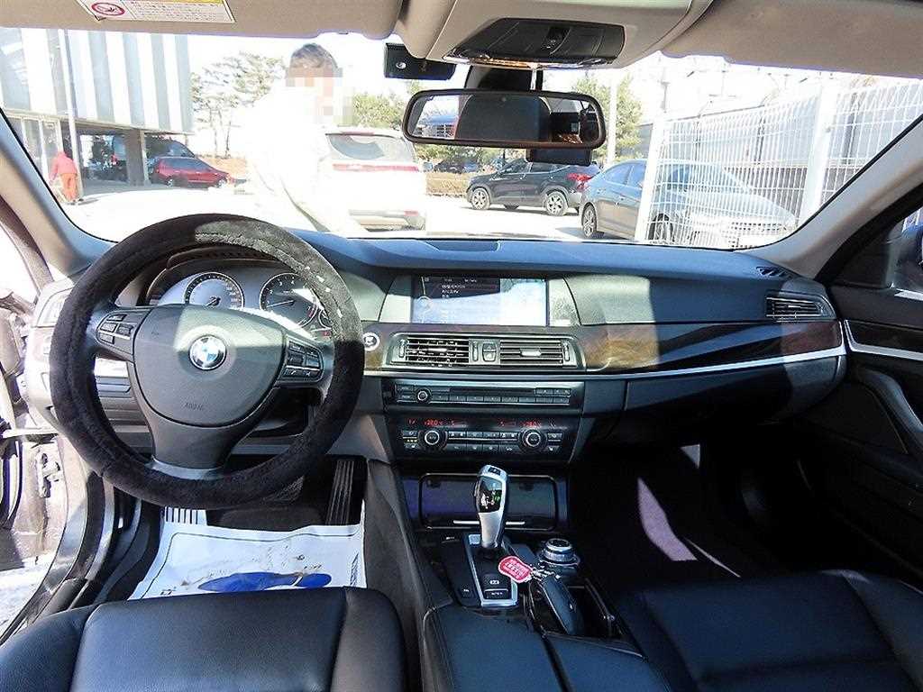 BMW 5 Series - Vista 7