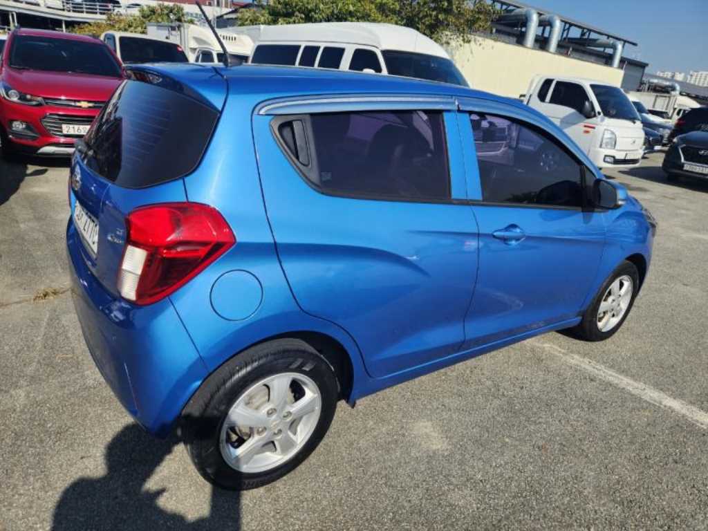 Chevrolet Spark - Vista 5
