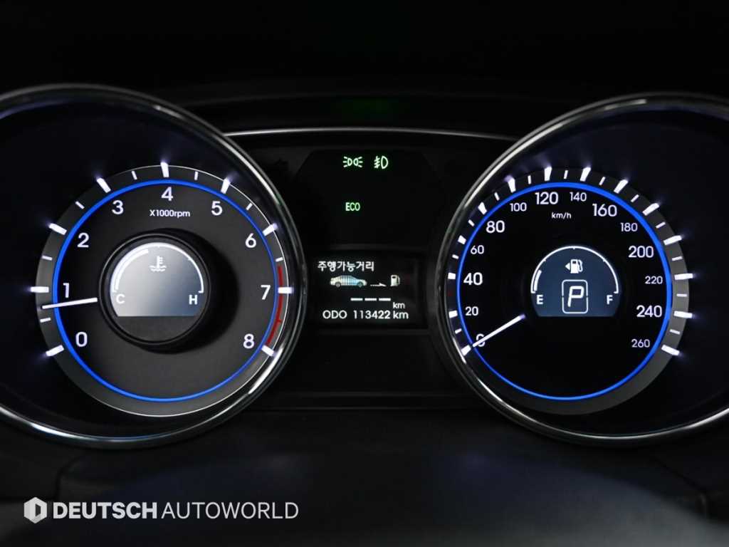 HYUNDAI Sonata - Vista 8