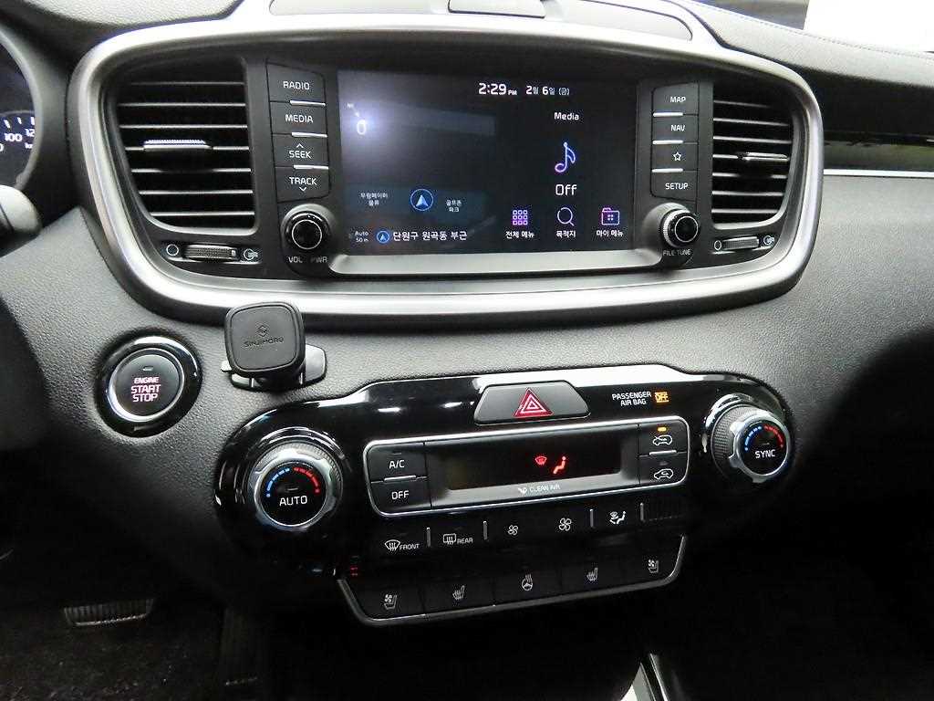 KIA Sorento - Vista 10