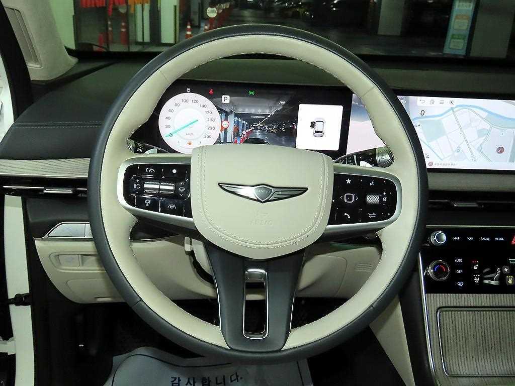 Genesis GV80 - Vista 8