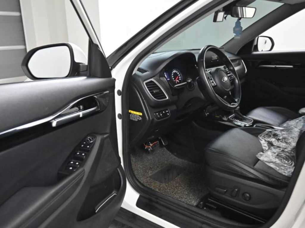 KIA Seltos - Vista 11