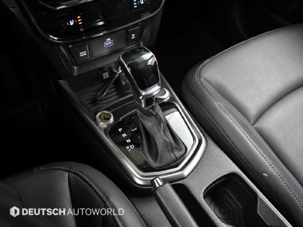 Ssangyong Tivoli - Vista 9