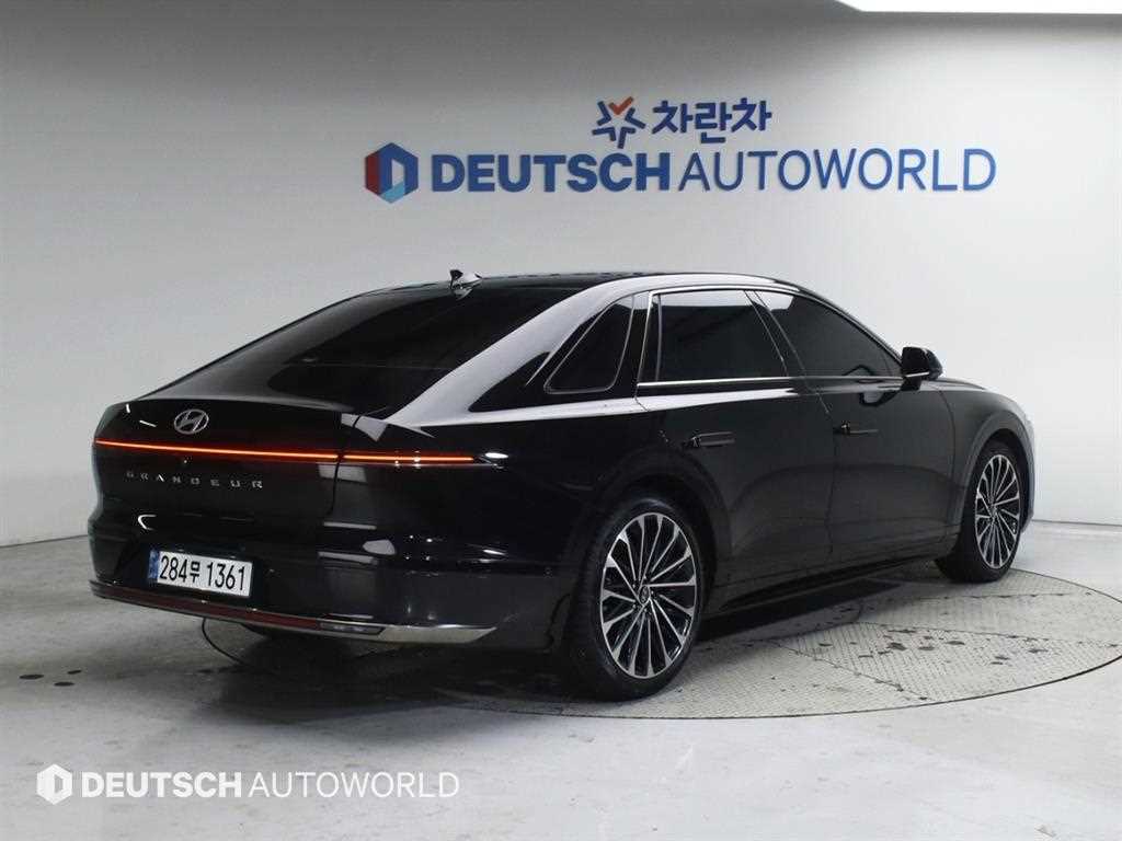 HYUNDAI Grandeur - Vista 2
