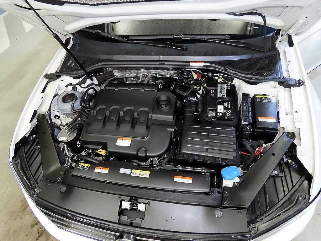 Volkswagen Passat 2021 Blanco - Importación desde Corea - HF Imports Iquique - Foto 17