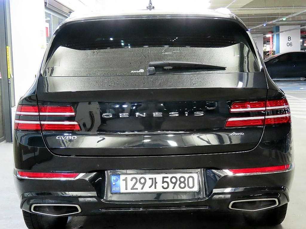 Genesis GV80 - Vista 5