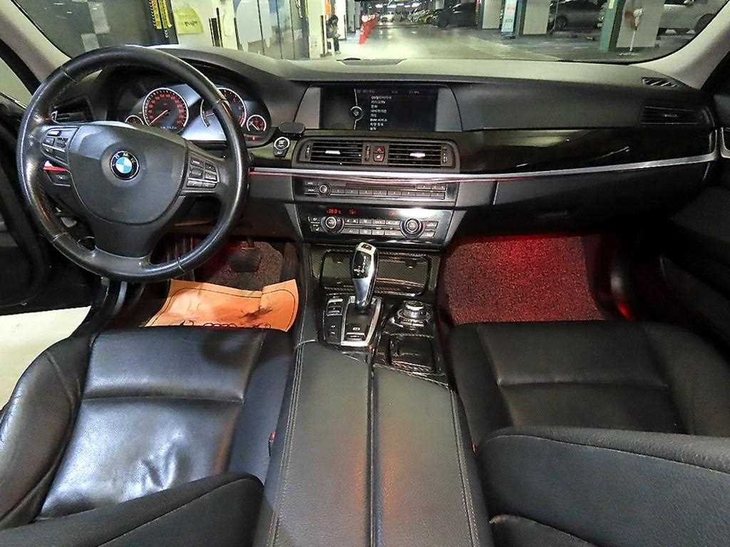BMW 5 Series - Vista 11