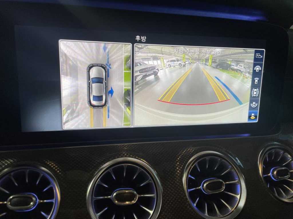 Mercedes Benz CLS Class - Vista 10