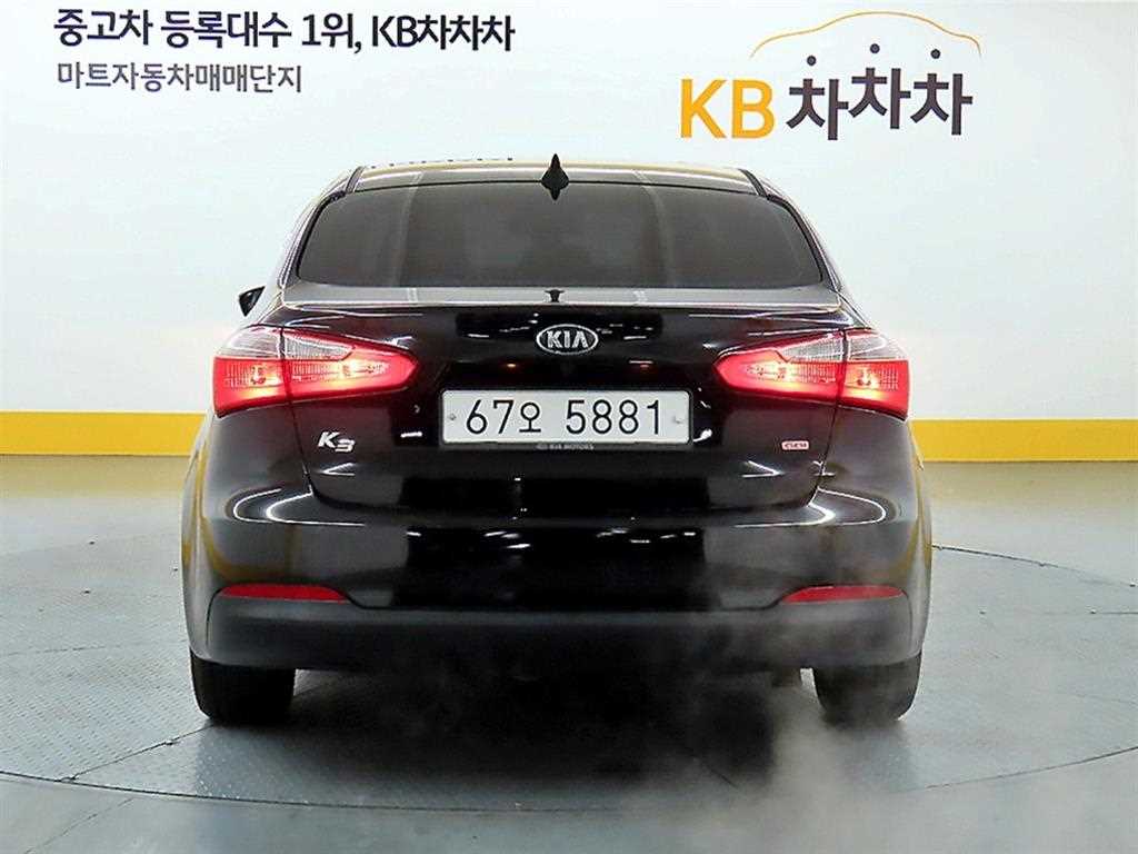 KIA K3 - Vista 3