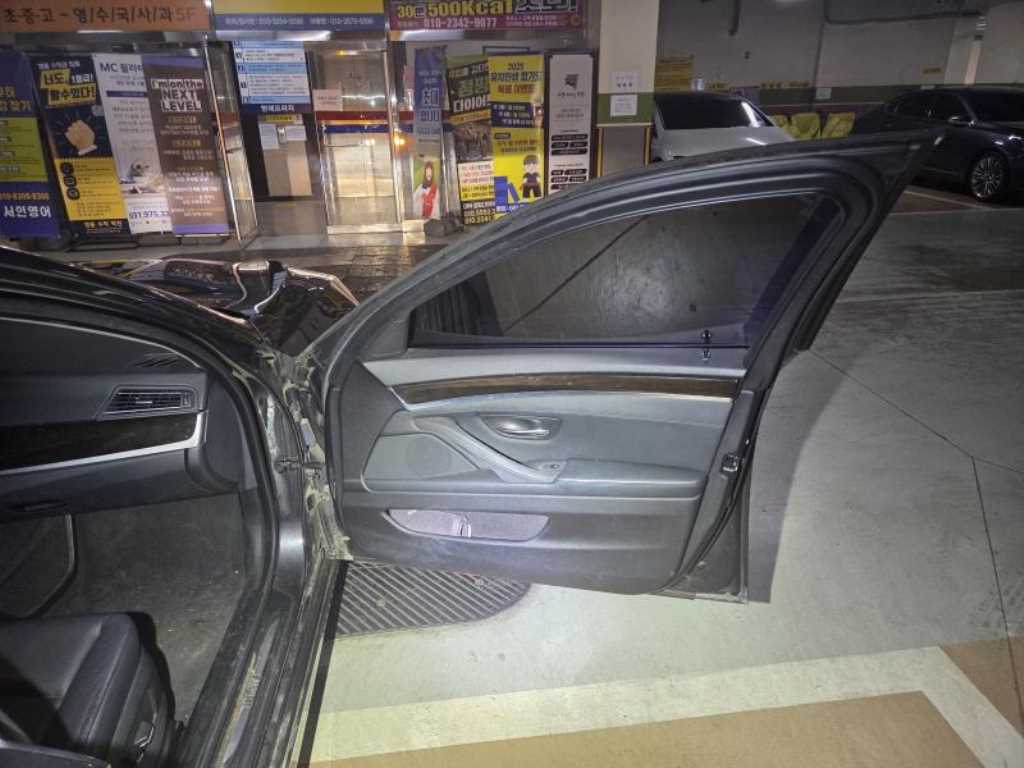 BMW 5 Series - Vista 8