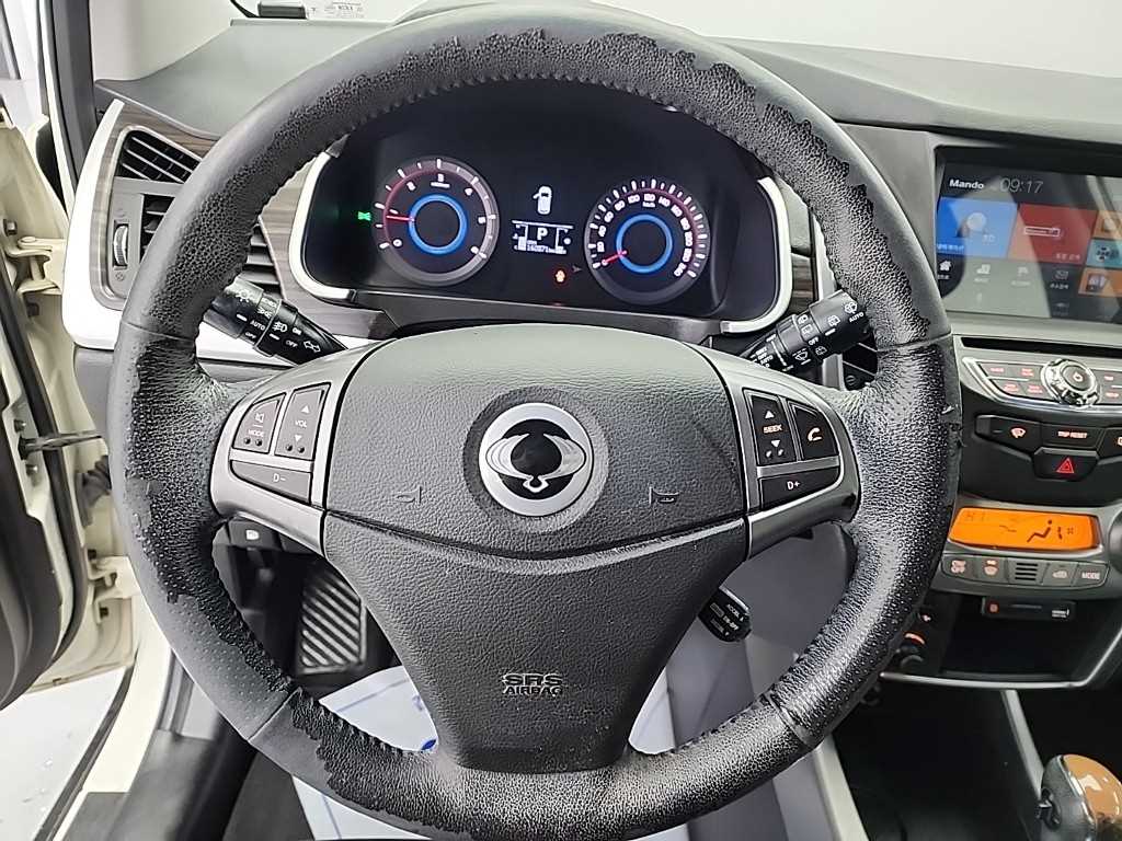 Ssangyong Korando - Vista 9