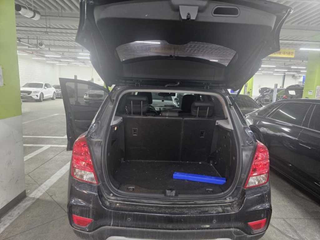 Chevrolet Trax 2021 Azul - Importación desde Corea - HF Imports Iquique - Foto 13