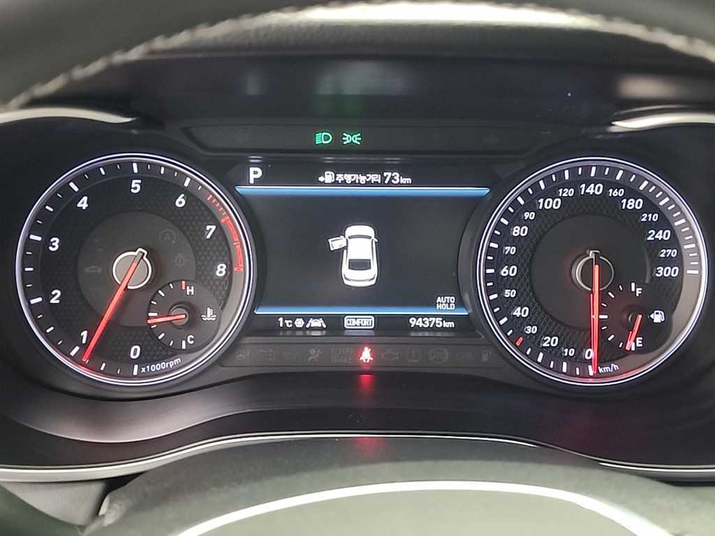 Genesis G70 - Vista 6