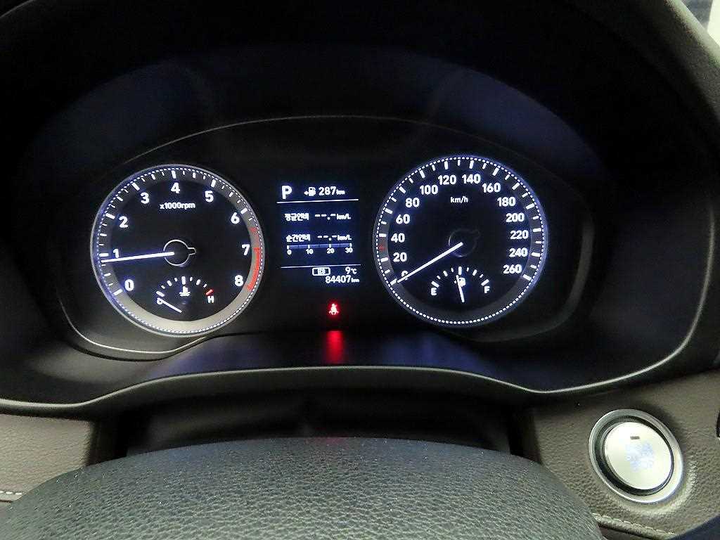 HYUNDAI Grandeur - Vista 6