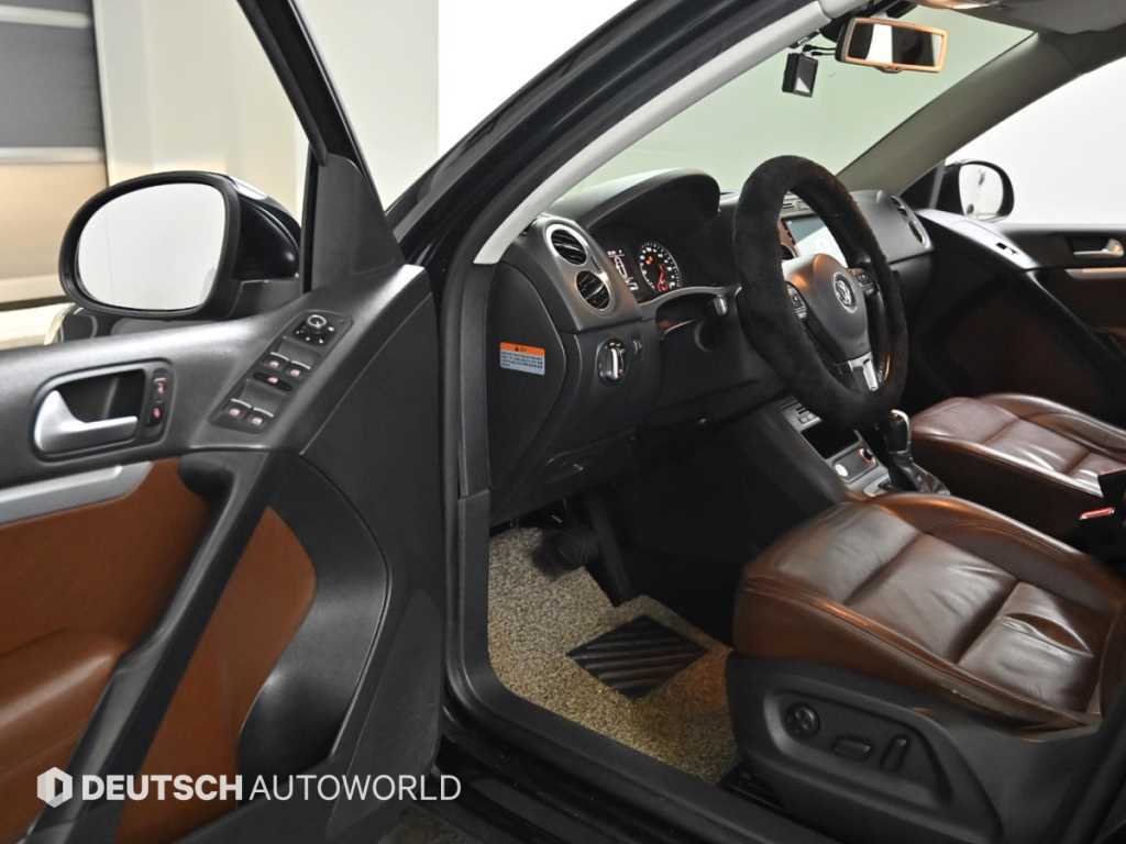Volkswagen Tiguan - Vista 11