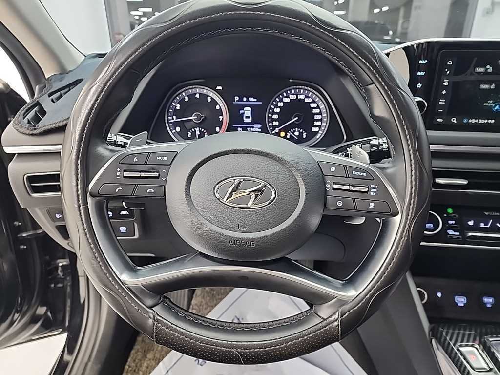 HYUNDAI Sonata - Vista 9