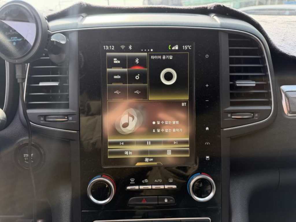 SAMSUNG QM6 - Vista 11