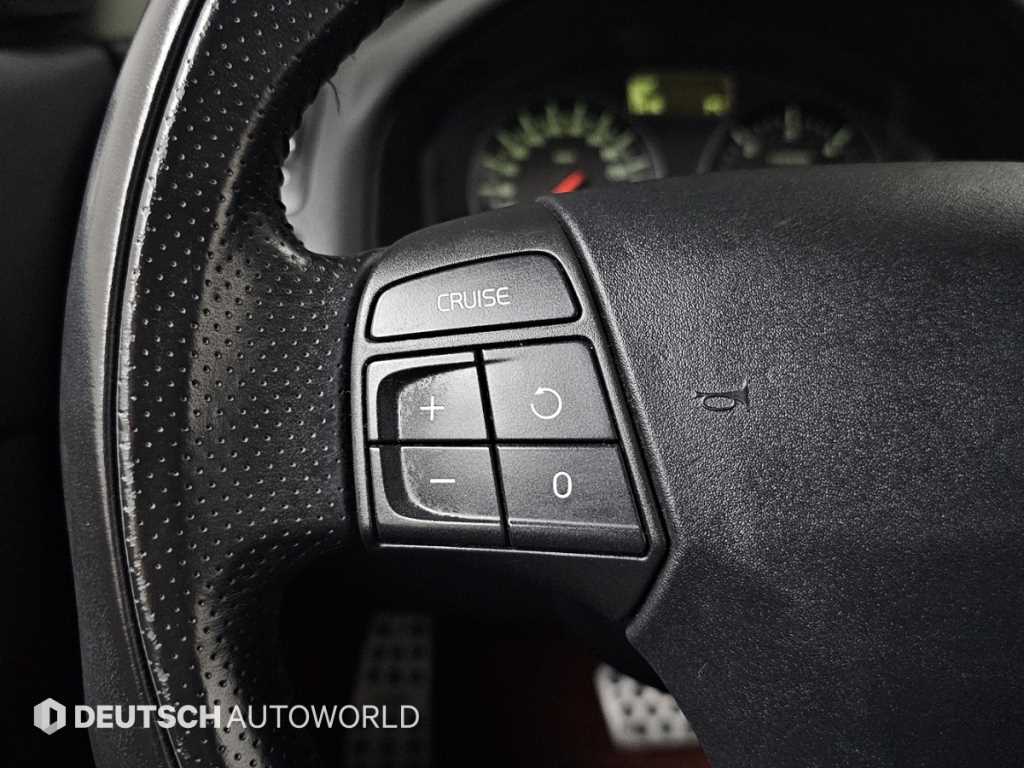 Volvo C30 2011 Negro - Importación desde Corea - HF Imports Iquique - Foto 18