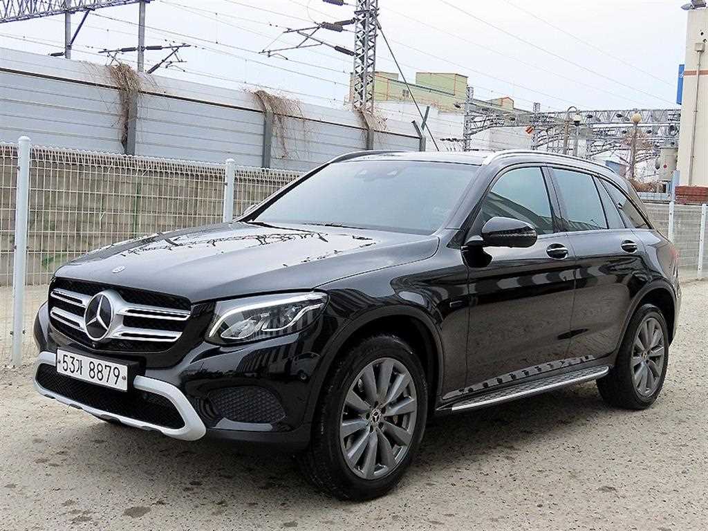 Mercedes Benz GLC Class - Vista 2