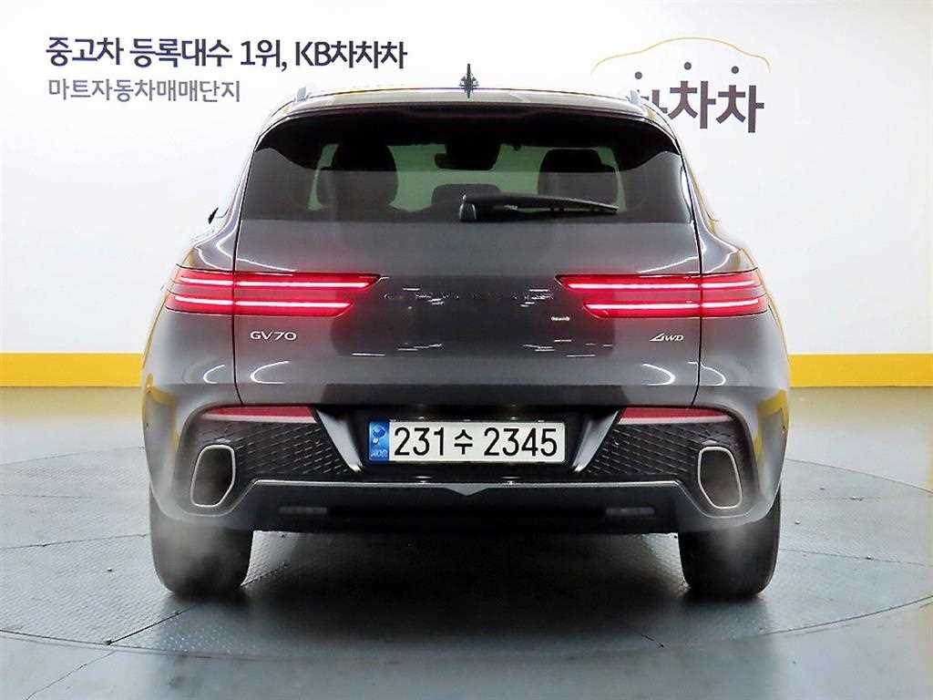 Genesis GV70 - Vista 3