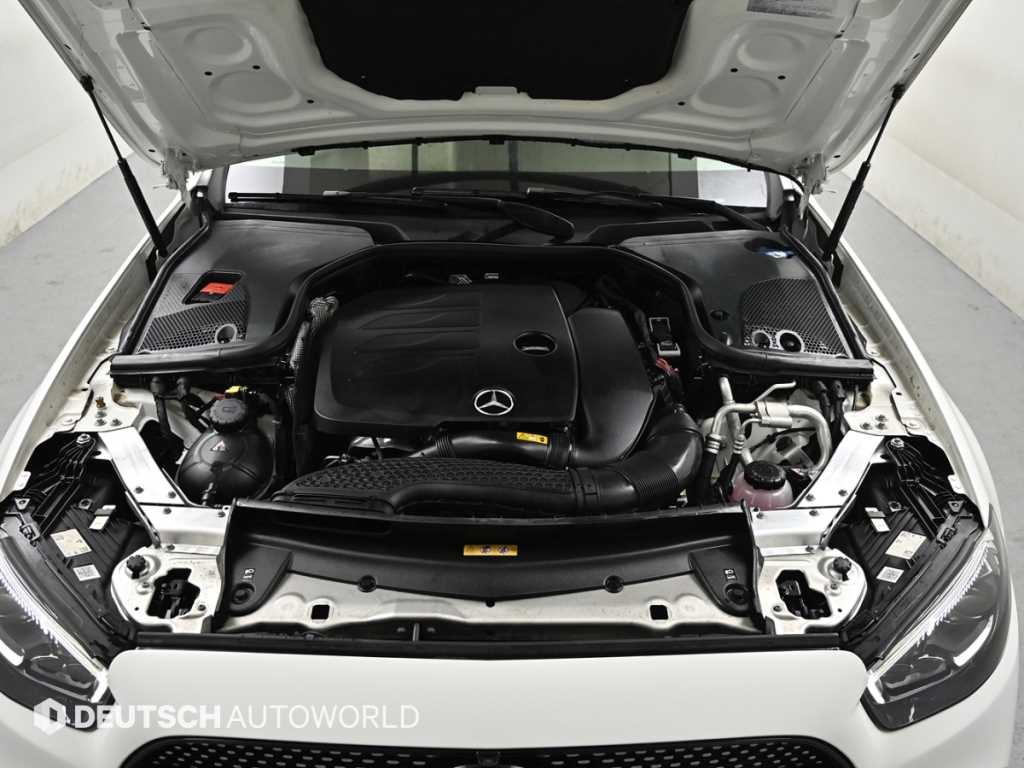 Mercedes Benz E class - Vista 6