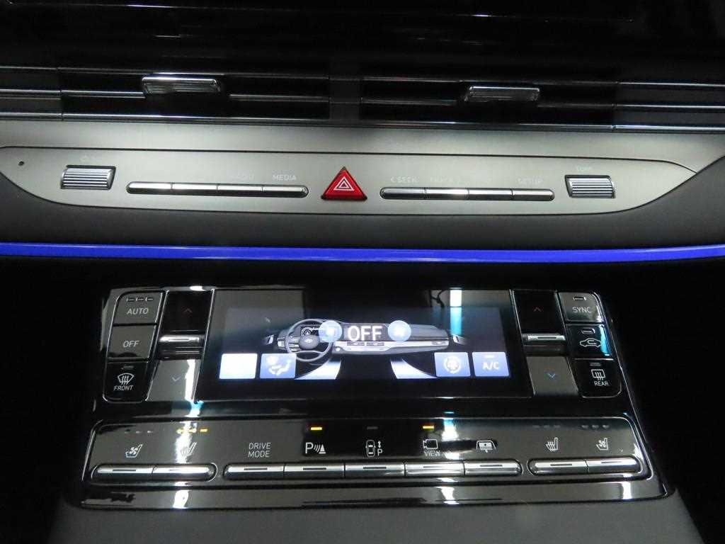 HYUNDAI Grandeur - Vista 12