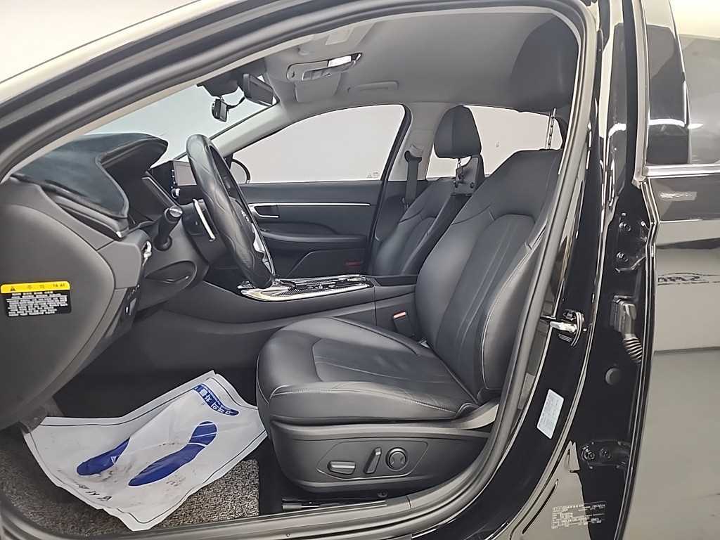 HYUNDAI Sonata - Vista 11