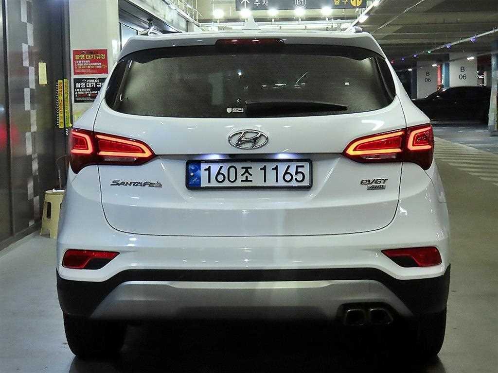 HYUNDAI Santa Fe - Vista 5