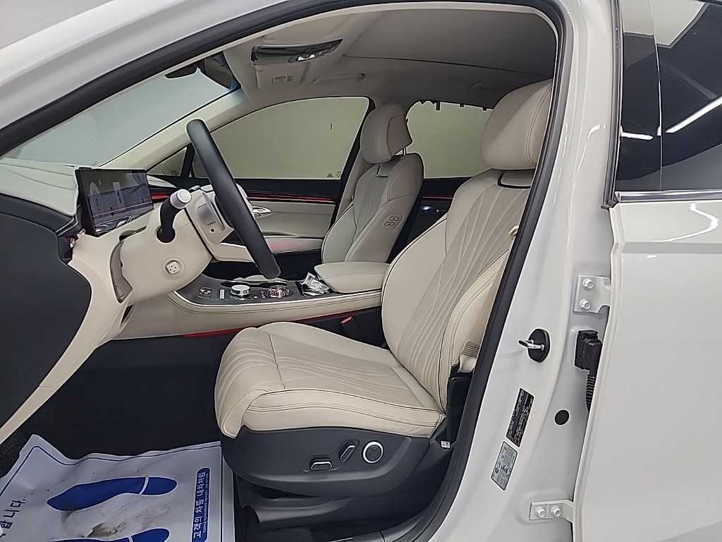 Genesis GV70 - Vista 12