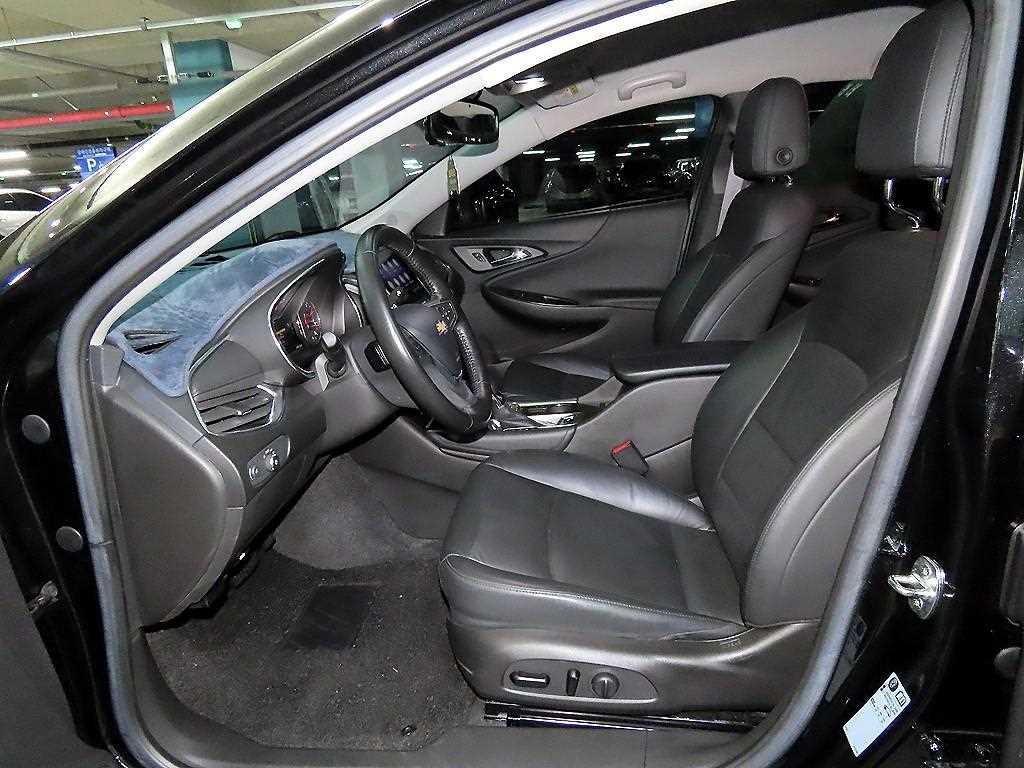 Chevrolet Malibu - Vista 6