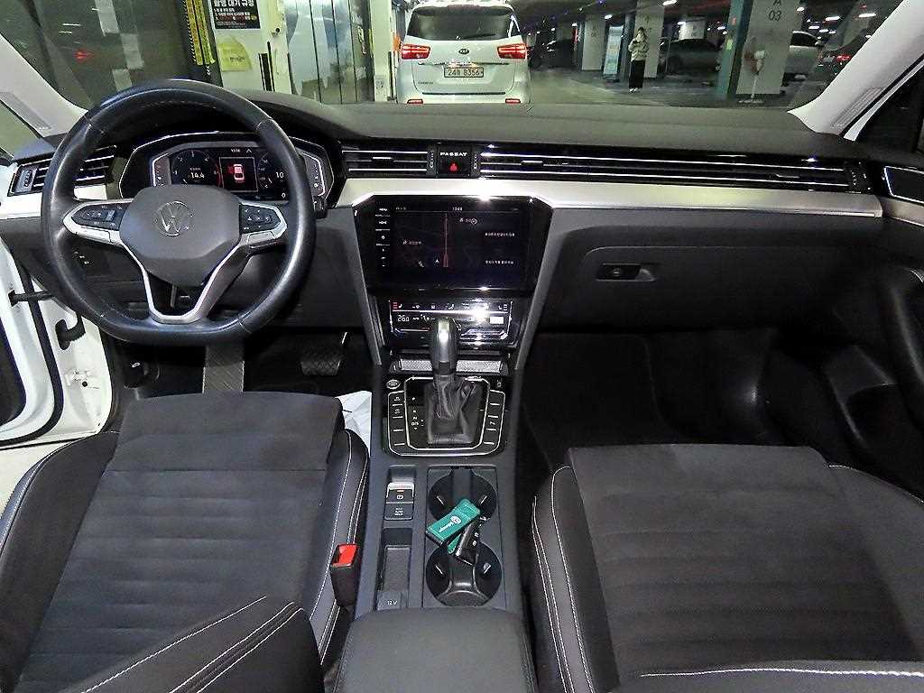 Volkswagen Passat - Vista 10