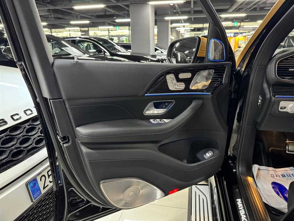 Mercedes Benz GLS Class - Vista 7