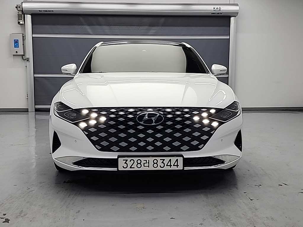 HYUNDAI Grandeur - Vista 3