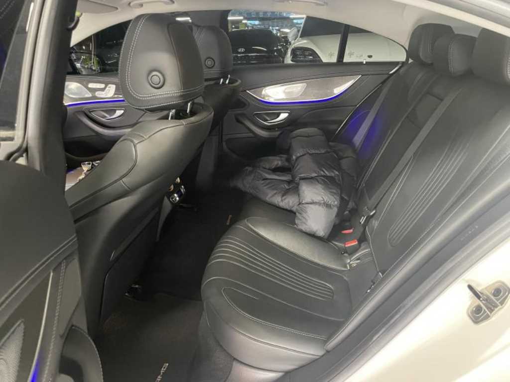 Mercedes Benz CLS Class - Vista 9