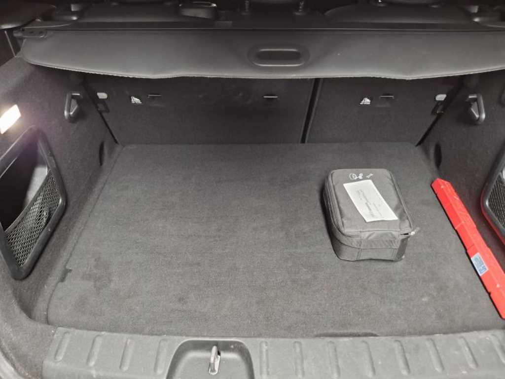 Mini Clubman 2022 Negro - Importación desde Corea - HF Imports Iquique - Foto 18