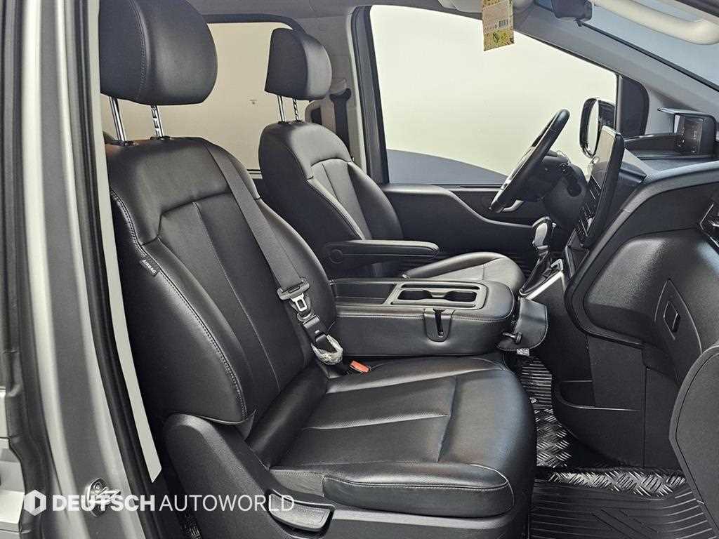 HYUNDAI Staria - Vista 10