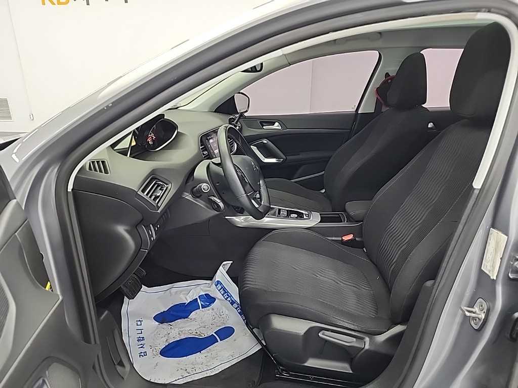 Peugeot 308 - Vista 11