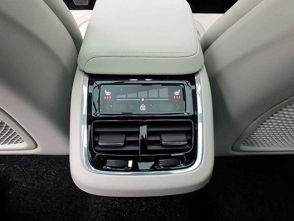 Volvo XC60 2026 Blanco - Importación desde Corea - HF Imports Iquique - Foto 16