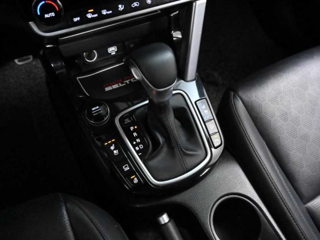 KIA Seltos - Vista 9